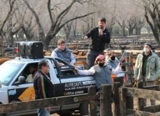 Mondino regresó a Olavarría con el físico