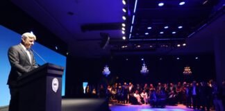 “La historia nos respalda, el futuro nos convoca”